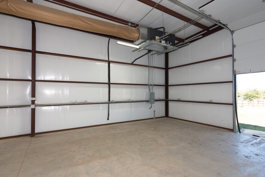 7748 E US Highway 290, Johnson City, TX à vendre - Photo intérieure – Image 3 sur 14