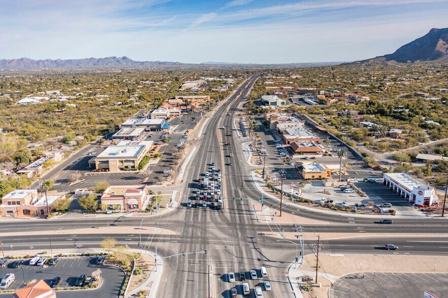 7250-7356 N Oracle Rd, Tucson, AZ à louer - Photo de l’immeuble – Image 3 sur 6