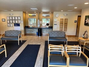 870 82nd Dr, Gladstone, OR à louer Photo intérieure– Image 1 sur 4