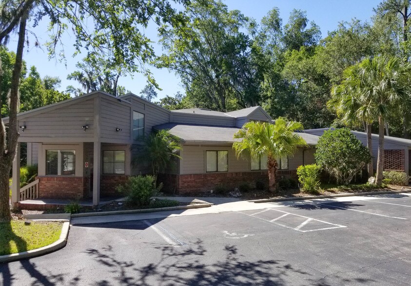 1034 NW 57th St, Gainesville, FL à vendre - Photo principale – Image 1 sur 31
