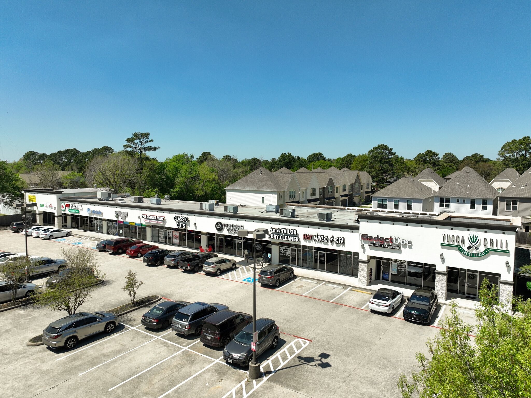 9222 Louetta Rd, Spring, TX à louer Photo de l’immeuble– Image 1 sur 5