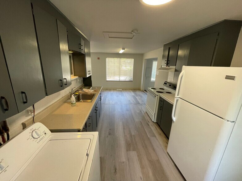 23920 Bothell Everett Hwy, Bothell, WA à louer - Photo de l’immeuble – Image 2 sur 6