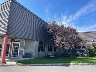 Plus de détails pour 5430 Boul Thimens, Saint-Laurent, QC - Industriel/Logistique à louer