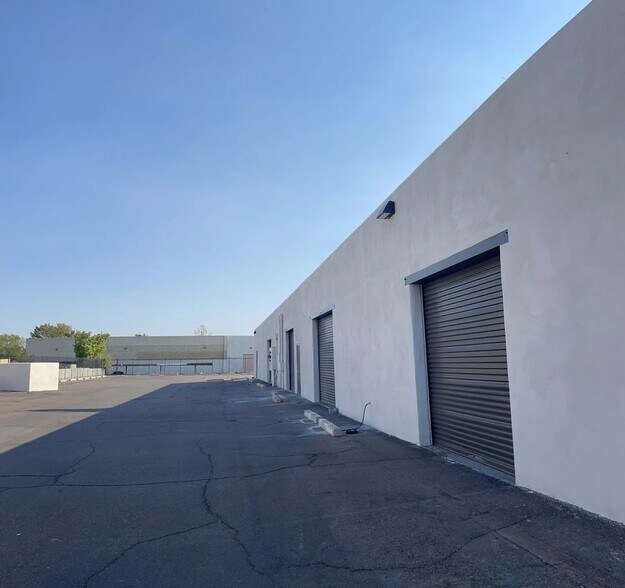 3234 S Fair Ln, Tempe, AZ à louer - Photo de l’immeuble – Image 3 sur 7