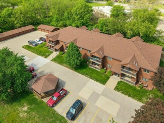 Plus de détails pour 1620 Vine St, West Des Moines, IA - Logement à vendre