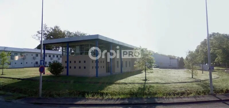 Bureau dans Pau à louer Photo de l’immeuble– Image 1 sur 10