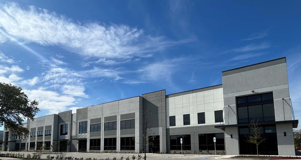 1145 107th St., Arlington, TX à vendre Photo principale– Image 1 sur 6