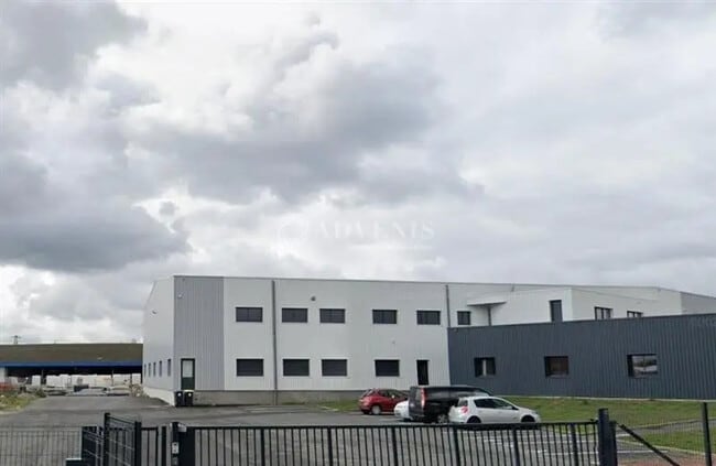 Plus de détails pour Bureau à louer