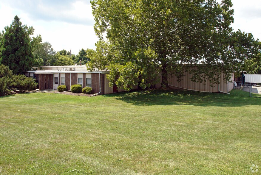 680 Colwell Ln, Conshohocken, PA à louer - Photo de l’immeuble – Image 2 sur 5