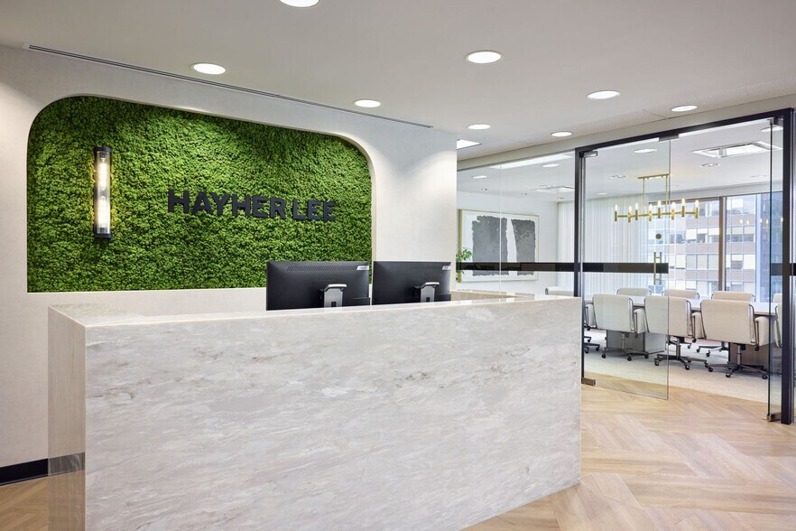 700 2 St SW, Calgary, AB à louer - Photo intérieure – Image 2 sur 9