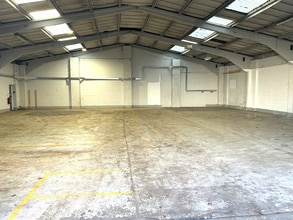 1 Tadman St, Wakefield à louer Photo intérieure– Image 2 sur 3