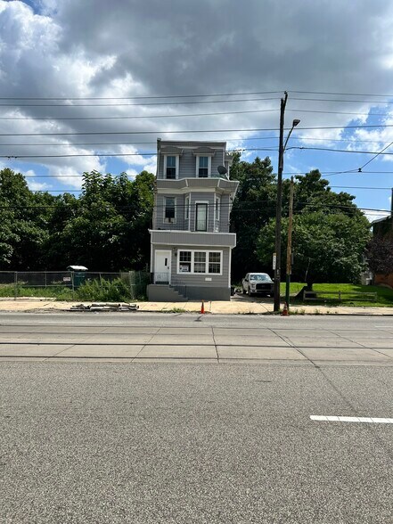 3918 W Girard Ave, Philadelphia, PA à vendre - Photo de l’immeuble – Image 3 sur 11