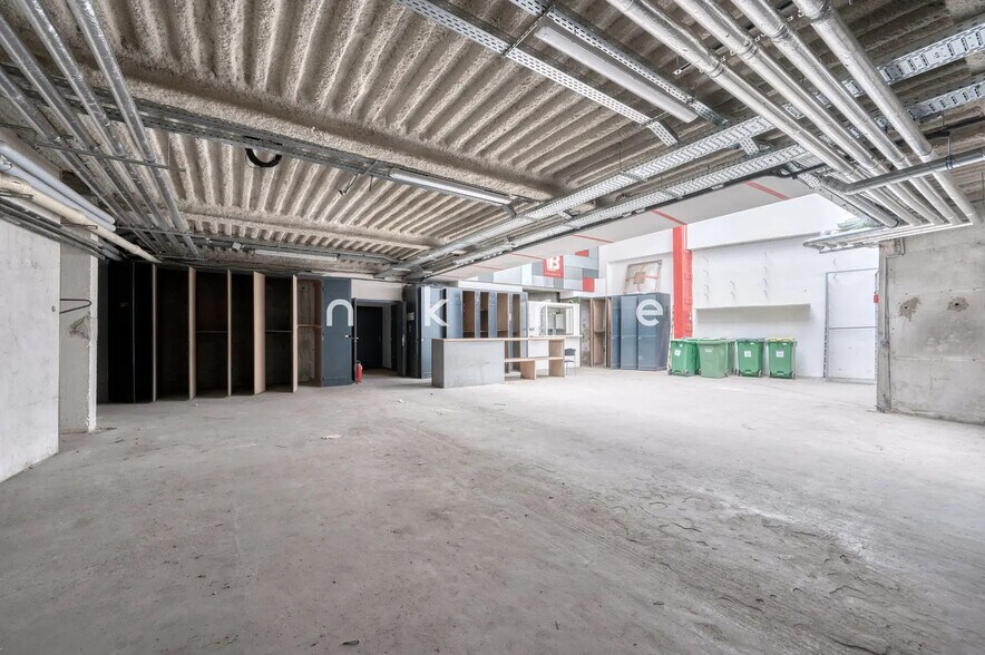 Bureau dans Paris à louer - Photo de l’immeuble – Image 3 sur 8
