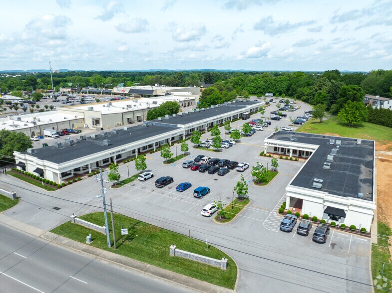 1602 W Northfield Blvd, Murfreesboro, TN à louer - Photo principale – Image 1 sur 2