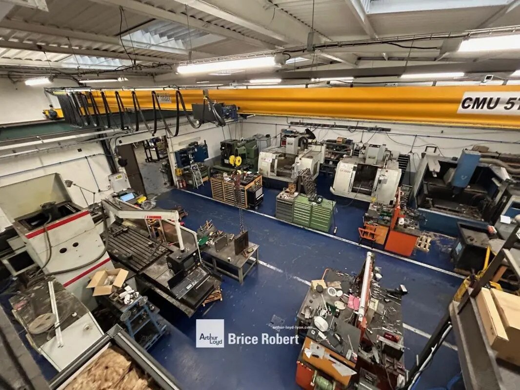 Local d'activités dans Saint-Priest à vendre Photo intérieure– Image 1 sur 6