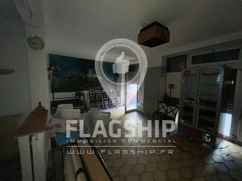 Local commercial dans Issy-les-Moulineaux à vendre - Photo de l’immeuble – Image 3 sur 6