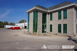 Plus de détails pour 19100 Holland Rd, Brook Park, OH - Industriel/Logistique à louer