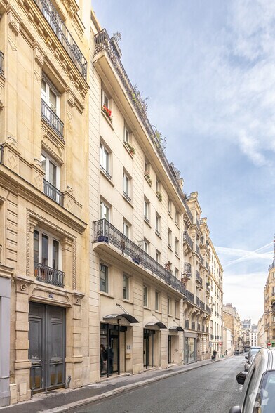 Bureau dans Paris à vendre - Photo principale – Image 1 sur 7