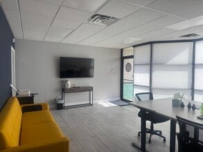 9720-9756 Park Dr, Omaha, NE à louer Photo intérieure– Image 1 sur 3