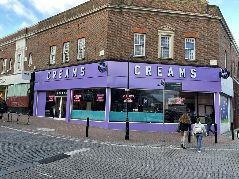 39-41 High St, Aylesbury à vendre - Photo de l’immeuble – Image 1 sur 14