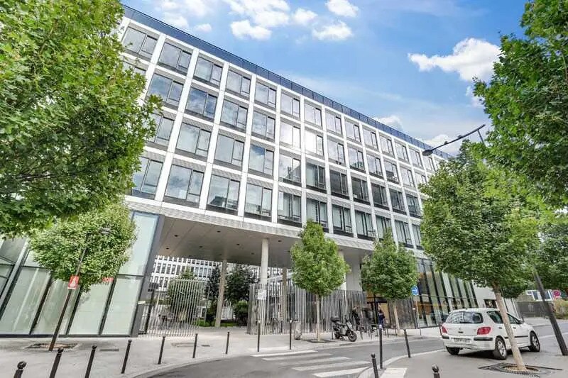 9 Rue Emile Borel, Paris à louer - Photo de l’immeuble – Image 2 sur 10
