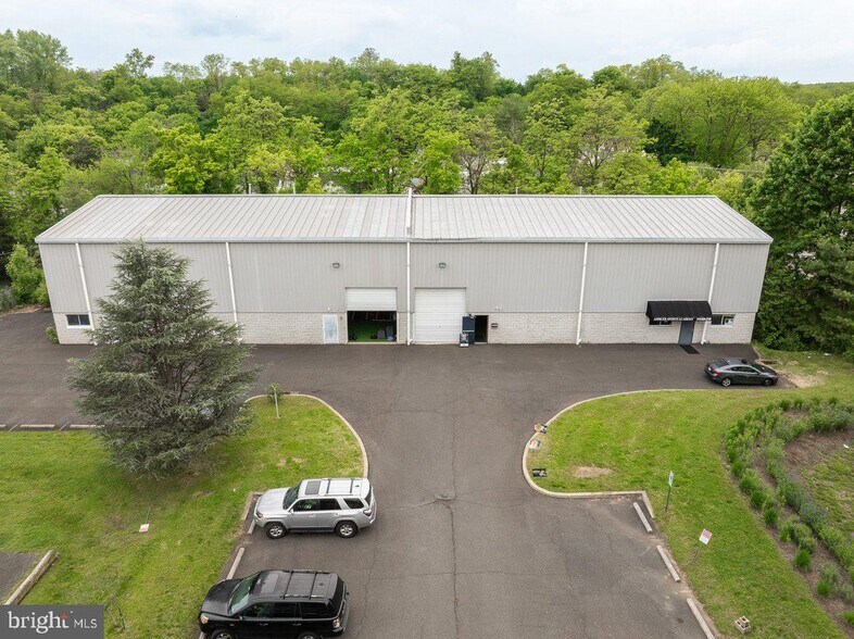 220 S Chestnut St, Ambler, PA à vendre - Photo de l’immeuble – Image 2 sur 30