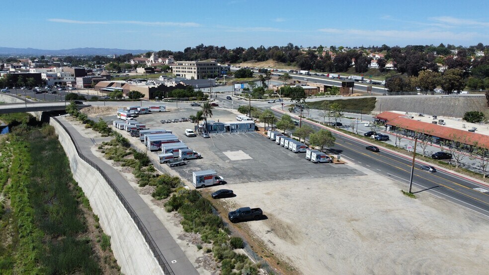 28781 Old Town Front St, Temecula, CA à vendre - Photo de l’immeuble – Image 1 sur 5