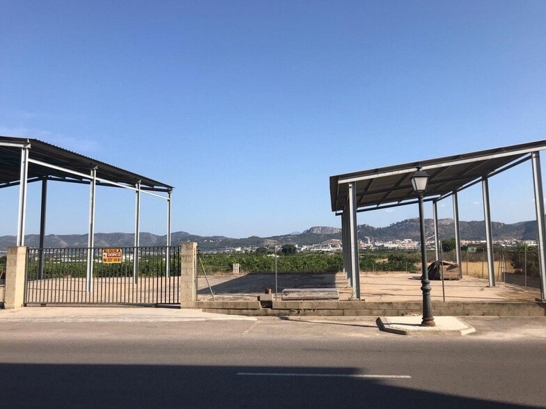 Industriel/Logistique dans València à louer - Photo de l’immeuble – Image 1 sur 2