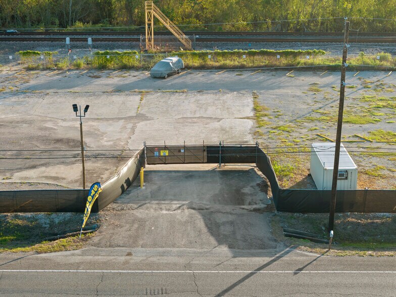 18501 Highway 6, Alvin, TX à louer - Photo de l’immeuble – Image 3 sur 7