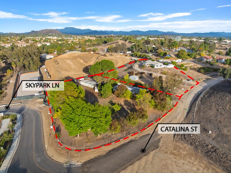 25180 Catalina St & 25210 Catalina St portefeuille de 2 biens à vendre sur LoopNet.fr - Aérien – Image 1 sur 19