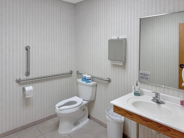 601 Jewett St, Marshall, MN à vendre - Photo intérieure – Image 3 sur 31