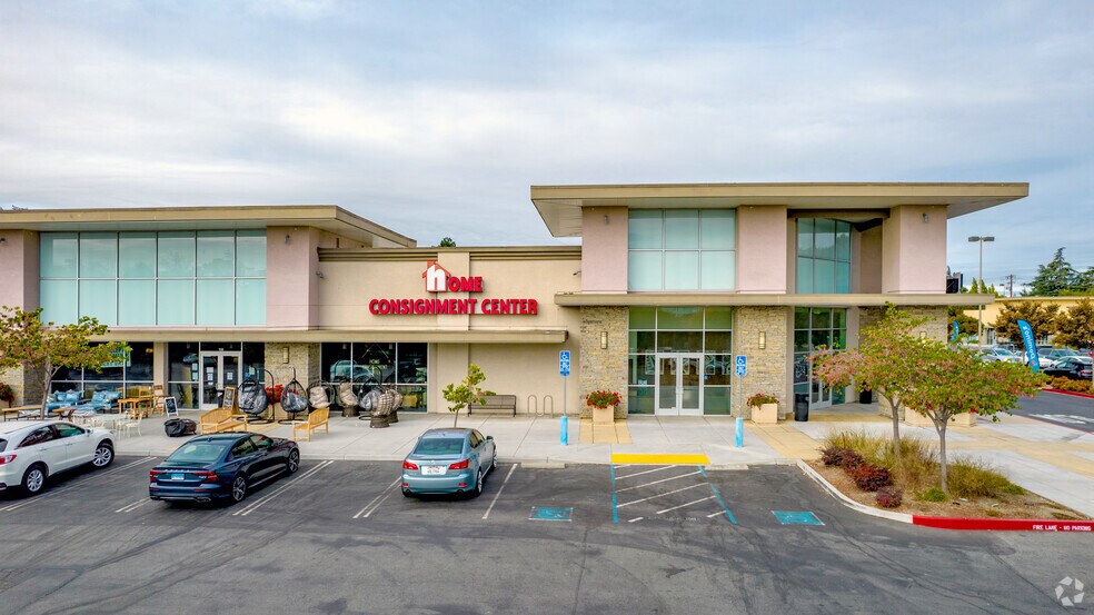 950 W Hamilton Ave, Campbell, CA à louer - Photo de l’immeuble – Image 2 sur 5