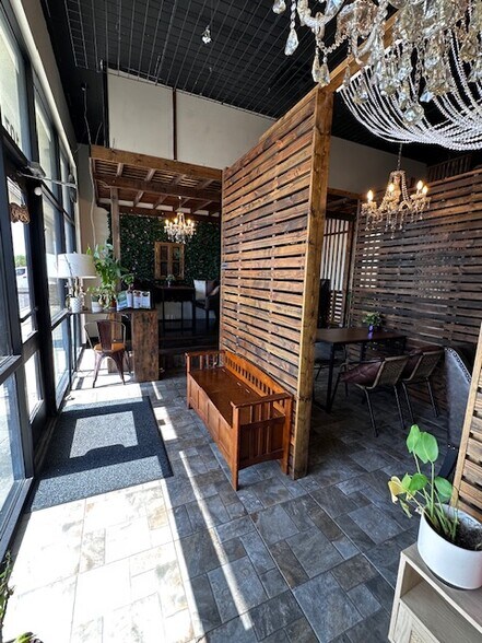 5255 S Decatur Blvd, Las Vegas, NV à louer - Photo de l’immeuble – Image 3 sur 9