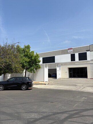 Plus de détails pour 7949 Ajay Dr, Sun Valley, CA - Industriel/Logistique à louer