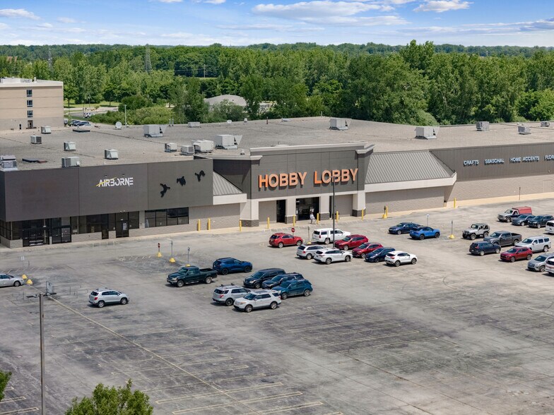 2268-2580 Tittabawassee Rd, Saginaw, MI à vendre - Photo de l’immeuble – Image 2 sur 5