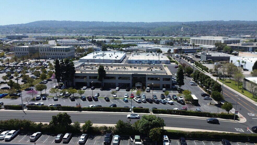 23600 Telo Ave, Torrance, CA à vendre - Photo de l’immeuble – Image 3 sur 4