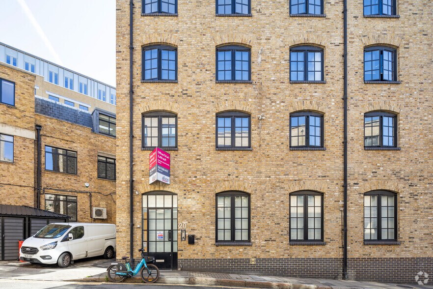 20 Baker's Row, Londres à louer - Photo de l’immeuble – Image 2 sur 2