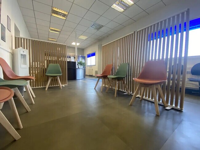 Plus de détails pour Bureau à vendre