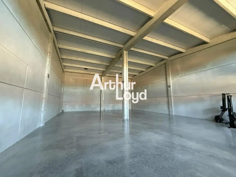 Local d’activités dans La Motte à louer Photo intérieure– Image 1 sur 6