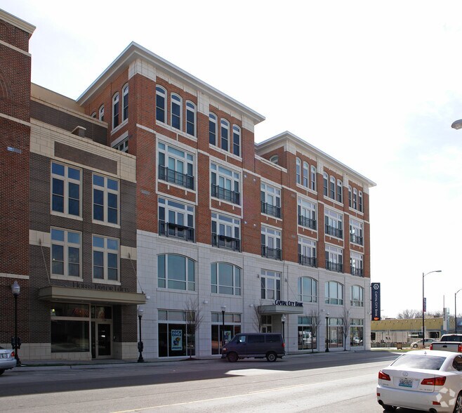 718-730 New Hampshire St, Lawrence, KS à louer - Photo de l’immeuble – Image 3 sur 7