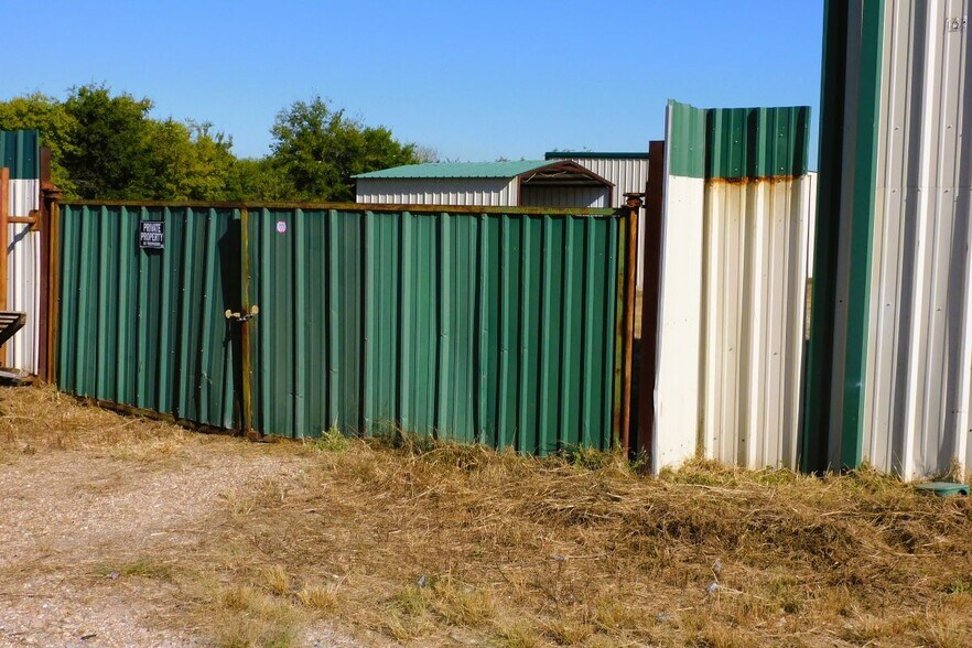 10679 State Highway 56, Sherman, TX à louer - Photo de l’immeuble – Image 2 sur 26