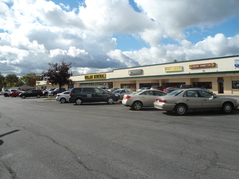 2-60 Youngstown Warren Rd, Niles, OH à louer - Photo de l’immeuble – Image 1 sur 6
