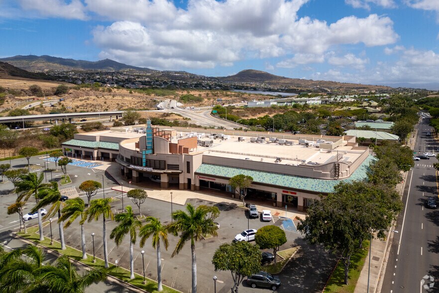890 Kamokila Blvd, Kapolei, HI à louer - Photo de l’immeuble – Image 3 sur 7
