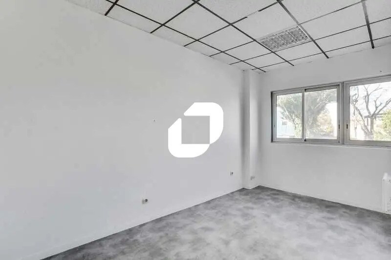 Local commercial dans Mennecy à louer - Photo de l’immeuble – Image 2 sur 8