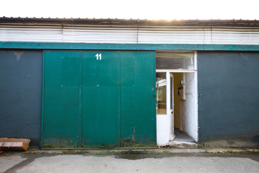 Stapleford Rd, Romford à louer - Photo de l’immeuble – Image 1 sur 1