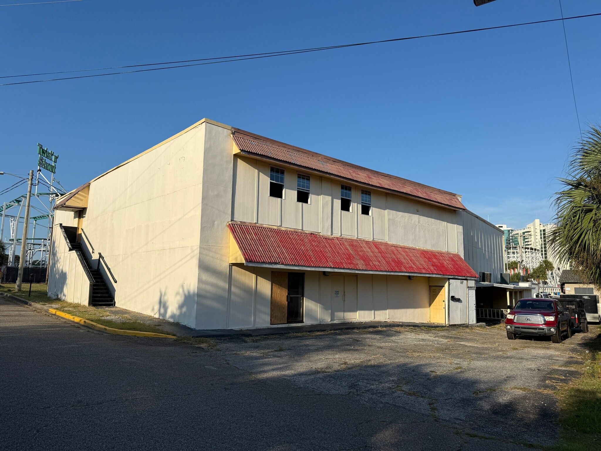 415 Yaupon Cir, Myrtle Beach, SC à vendre Photo de l’immeuble– Image 1 sur 10