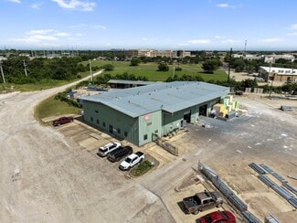 Plus de détails pour 1707 Graham Rd, College Station, TX - Industriel/Logistique à louer