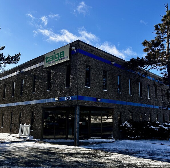 120 Ilsley Av, Dartmouth, NS à louer - Photo de l’immeuble – Image 1 sur 1