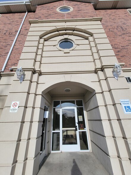 411-423 N Orem Blvd, Orem, UT à louer - Photo de l’immeuble – Image 3 sur 62