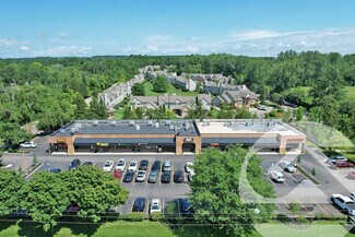 Plus de détails pour 40320-40420 Five Mile Rd, Plymouth, MI - Local commercial à louer